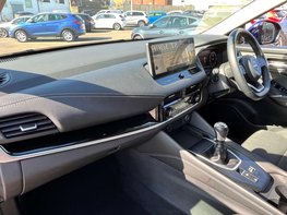 Nissan Qashqai 1.3 Qashqai N-Connecta DiG-T MHEV 5dr 17