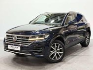 Volkswagen Touareg 3.0 TDI V6 R-Line SUV 5dr Diesel Tiptronic 4Motion Euro 6 (s/s) (286 ps) 12