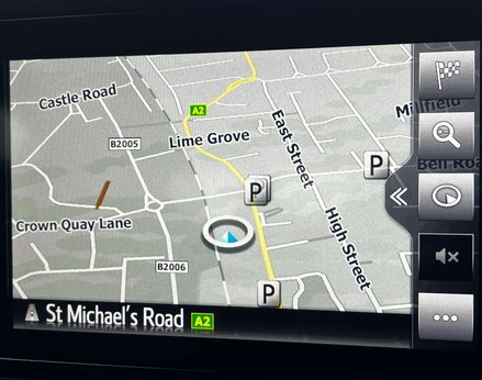 Toyota C-HR 1.8 C-HR-Dynamic HEV CVT 5dr 36