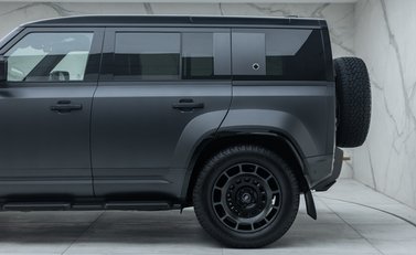 Land Rover Defender OCTA EDITION ONE 49