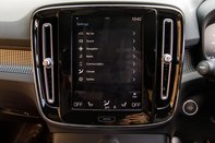 Volvo XC40 B4 R-DESIGN PRO AWD MHEV 35