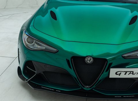Alfa Romeo Giulia GTAm 35
