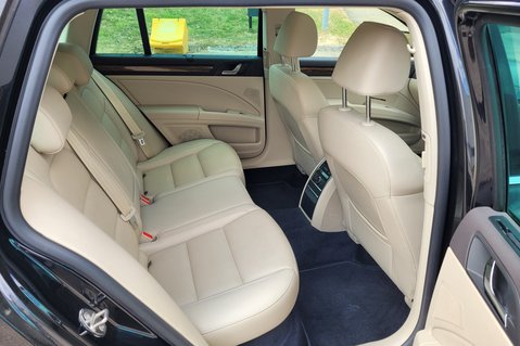 Skoda Superb LAURIN AND KLEMENT V6 DSG 41
