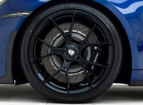 Porsche 911 (992) GT3 Touring 8
