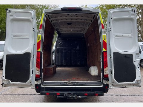 Iveco Daily 2.3D HPI 14V Business 35S 3520 Panel Van 5dr Diesel HiMatic MWB H2 Euro 6 ( 32