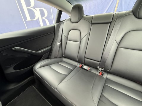 Tesla Model 3 (Dual Motor) Performance Saloon 4dr Electric Auto 4WDE (Performance Upgrade 27