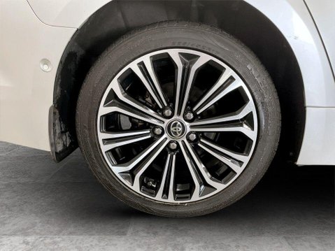 Toyota Corolla 1.8 VVT-h Excel Touring Sports 5dr Petrol Hybrid CVT Euro 6 (s/s) (122 ps) 10