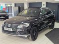 Volkswagen Touareg 3.0 TDI V6 BlueMotion Tech R-Line Plus Tiptronic 4WD Euro 6 (s/s) 5dr 2