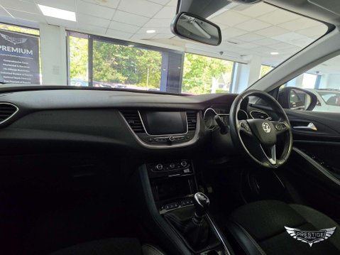 Vauxhall Grandland X 1.5 Turbo D BlueInjection Sport Nav Euro 6 (s/s) 5dr 52