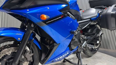 Yamaha XJ6 2011 26K LONG MOT FULL LUGGAGE 600CC COMMUTER BIKE 27
