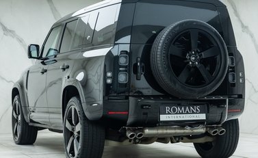Land Rover Defender 110 V8 P525 7