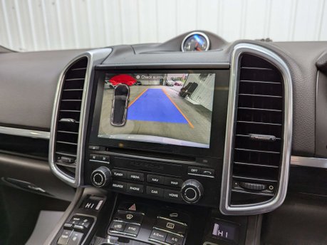 Porsche Cayenne 3.0 Cayenne D Platinum Edition V6 Tiptronic S A 4WD 5dr 88