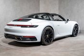 Porsche 911 TARGA 4 PDK. WARRANTY. ADAPTIVE CRUISE CONTROL. HEATED SEATS. HEATED WHEEL. 4