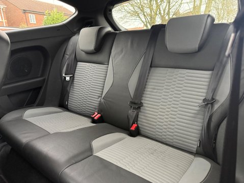 Ford Fiesta 1.6T EcoBoost ST-2 Euro 5 3dr 47