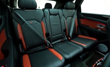 Bentley Bentayga V8 S 12