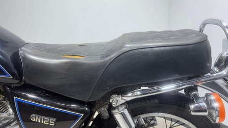 Suzuki GN 1996 CLASSIC 125CC PROJECT BIKE SPARES OR REPAIR LEARNER BIKE 23