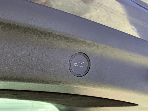 Tesla Model Y (Dual Motor) Long Range SUV 5dr Electric Auto 4WDE (384 bhp) 24