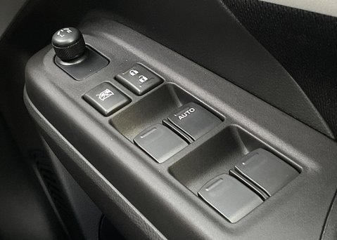 Suzuki Swift Motion 1.2 Mild Hybrid CVT 24