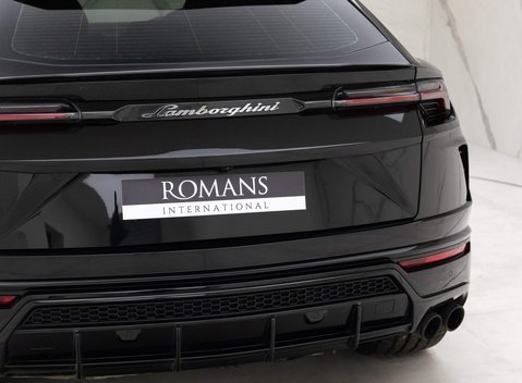 Lamborghini Urus V8 25