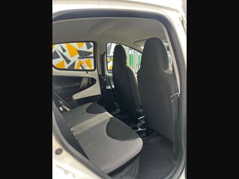 Toyota Aygo 1.0 Aygo Move with Style VVT-i 5dr 16