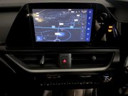 Lexus Ux 2.0 250h F Sport Design SUV 5dr Petrol Hybrid E-CVT Euro 6 (s/s) (184 ps) A 17