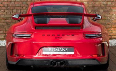 Porsche 911 (991.2) GT3 5