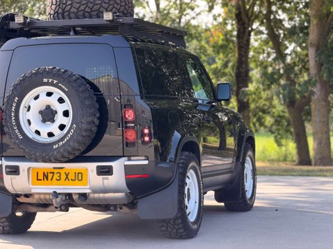 Land Rover Defender 3.0 Defender Hard Top D MHEV Auto 4WD 3dr 31