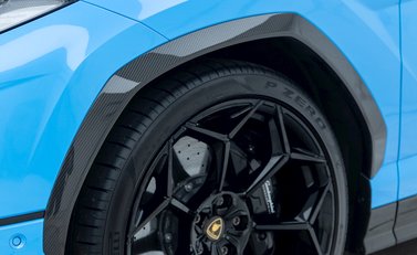 Lamborghini Urus Performante 32