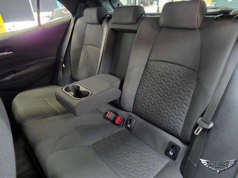 Toyota Corolla 1.8 VVT-h Icon Tech CVT Euro 6 (s/s) 5dr 29