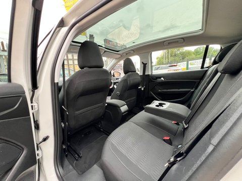 Peugeot 308 E-HDI ACTIVE 48