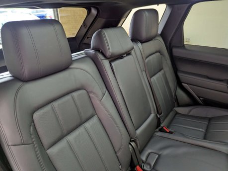 Land Rover Range Rover Sport 2.0 Range Rover Sport HSE Dynamic Black P400e Auto 4WD 5dr 44