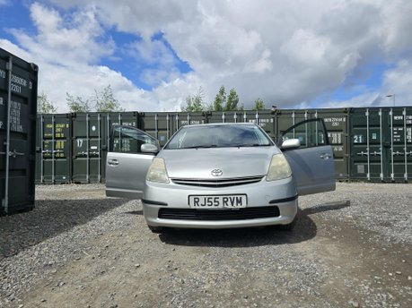 Toyota Prius 1.5 T3 Hatchback 5dr Petrol Hybrid CVT (104 g/km, 76 bhp) 6