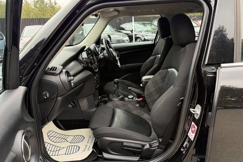 Mini Hatch COOPER D - £20 ROAD TAX - MEDIA XL -LED HEADLIGHTS -HIGH SPEC - NEW MOT 3
