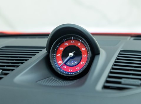 Porsche 911 Targa 4 GTS (992) 25