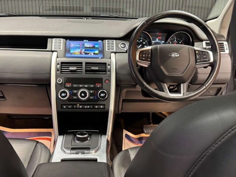 Land Rover Discovery Sport 2.0 Discovery Sport Black HSE SD4 Auto 4WD 5dr 9