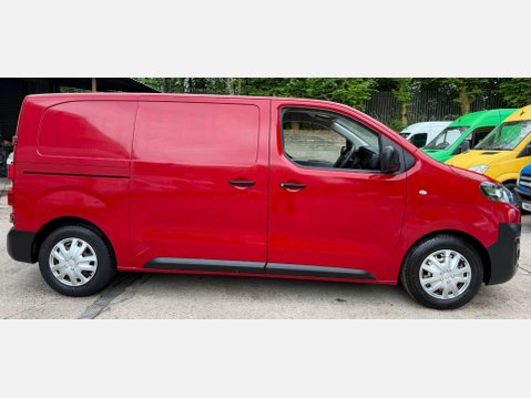 Citroen Dispatch 1.6 BlueHDi 1000 X M Panel Van 6dr Diesel Manual FWD 2 Euro 6 (95 ps) 9