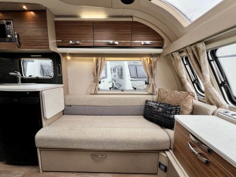 Swift Eccles 590 AL 14