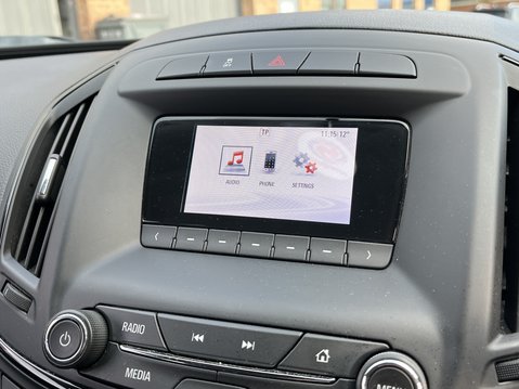 Vauxhall Insignia 1.8i VVT SRi 5dr 27