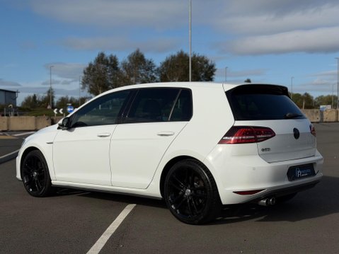 Volkswagen Golf 2.0 TDI BlueMotion Tech GTD Euro 6 (s/s) 5dr 7
