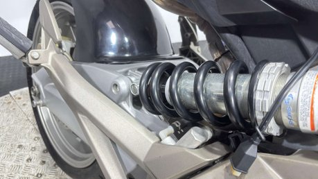 Aprilia Shiver GT 2011 ONLY 20K 1 OWNER NEW MOT VERY CLEAN SUPERMOTO 750CC 50