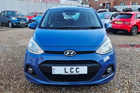 Hyundai i10 SE.. AUTOMATIC.. 1 PREVIOUS OWNER.. 6 SERVICE STAMPS,VERY WELL CARED FOR 3