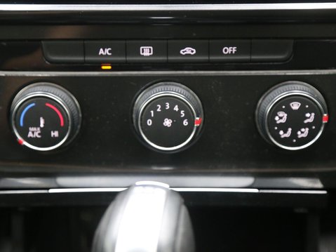 Volkswagen Golf 1.4 TSI SE Nav DSG Euro 6 (s/s) 5dr 17