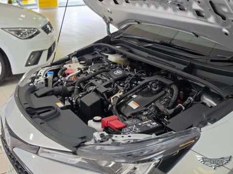 Toyota Corolla 1.8 VVT-h Icon Tech CVT Euro 6 (s/s) 5dr 95