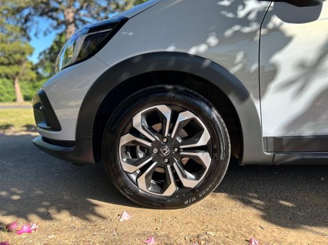 Honda Jazz I-MMD CROSSTAR EX 40