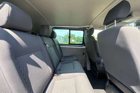 Volkswagen Transporter 2.0 BiTDI T32 Highline Kombi 4dr Diesel DSG 4MOTION L1 H1 (226 g/km, 178 bh 18