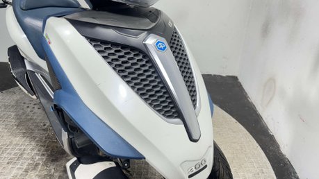 Piaggio MP3 YOURBAN LT, 2011, 32K, 300CC, RUNNING 3-WHEELER, SPARES/REPAIR/PROJECT 25