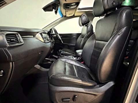 Kia Sorento KX-4 2.2 CRDI AUTOMATIC 4X4 7 SEATER 21