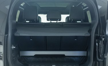 Land Rover Defender 90 V8 CARPATHIAN EDITION 40