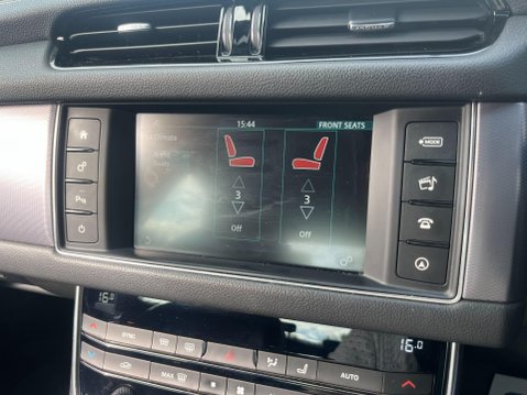Jaguar XF 2.0d R-Sport Auto Euro 6 (s/s) 4dr 6