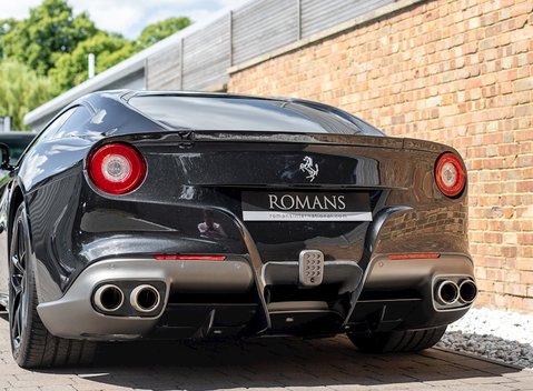 Ferrari F12 Berlinetta 23